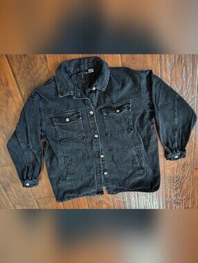 H&M Divided black denim button down jacket size L-XL